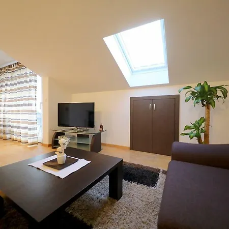 Luxury Nada With Pool Appartement