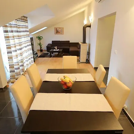 Luxury Nada With Pool Lejlighed *