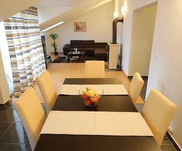 Luxury Nada With Pool Lejlighed *