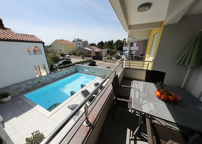 Luxury Nada With Pool Lejlighed Petrcane