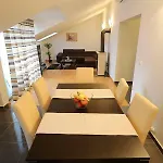 Luxury Nada With Pool Apartment *
