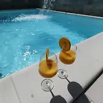 Luxury Nada With Pool Petrcane
