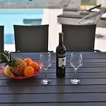 Apartman Luxury Nada With Pool