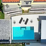 Luxury Nada With Pool Apartman *