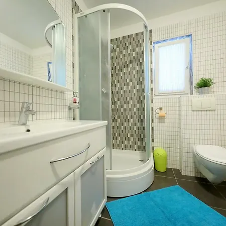 Luxury Nada With Pool * Petrčane