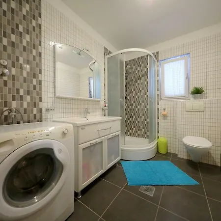 Luxury Nada With Pool *