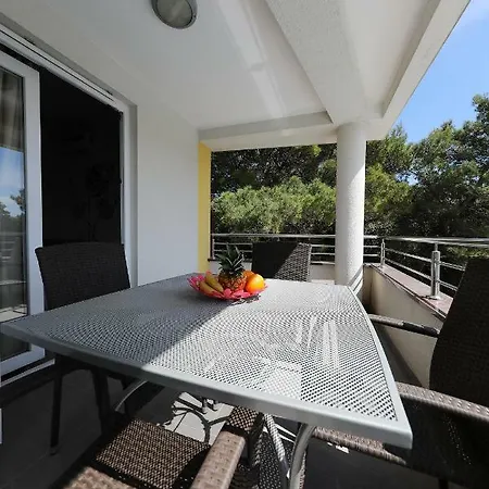 Luxury Nada With Pool Lejlighed