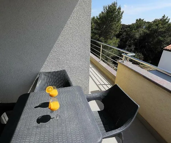 Luxury Nada With Pool * Petrčane